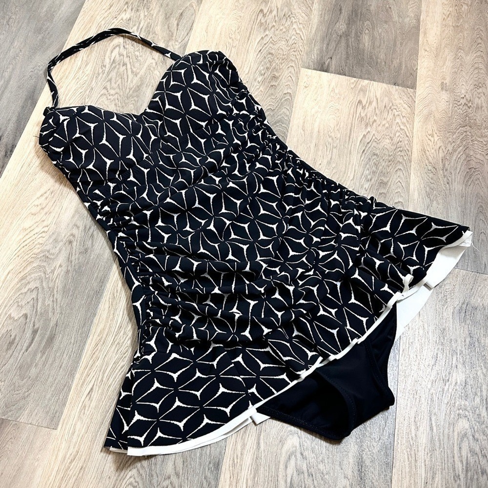 Profile by Gottex Black White Geometric Printed Ruched Swimdress Swimsuit Size 6